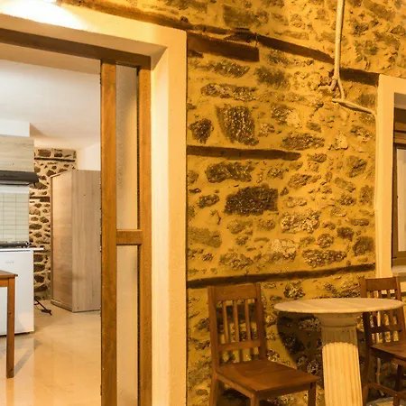 Marianthi's Stone House 度假居