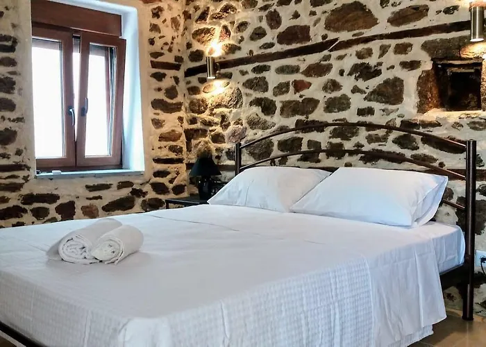 Holiday home Marianthi's Stone House