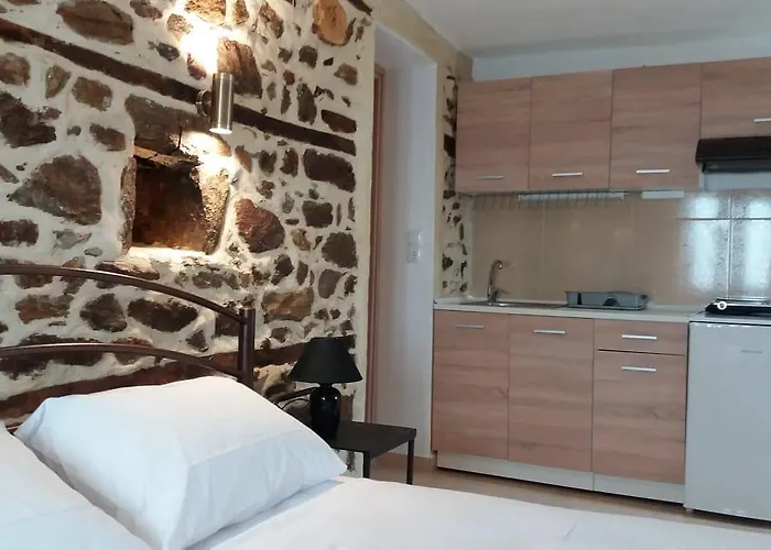 Marianthi's Stone House * Agios Nikolaos (Chalkidiki)